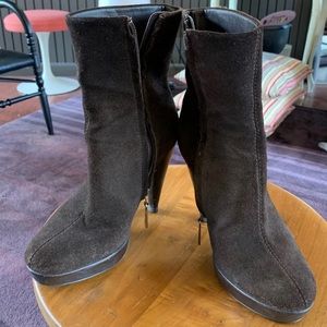 Linea Paolo Suede Platform Booties Sz 5